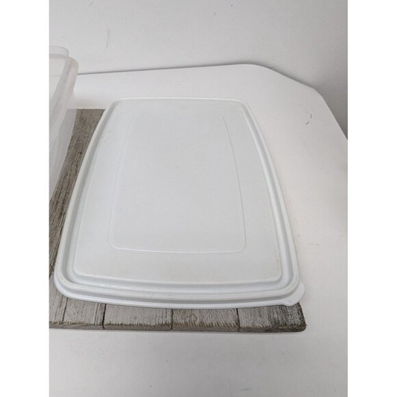Vintage Rubbermaid Large 17 Cup #7 Rectangle Container White Lid - Picture 8 of 10